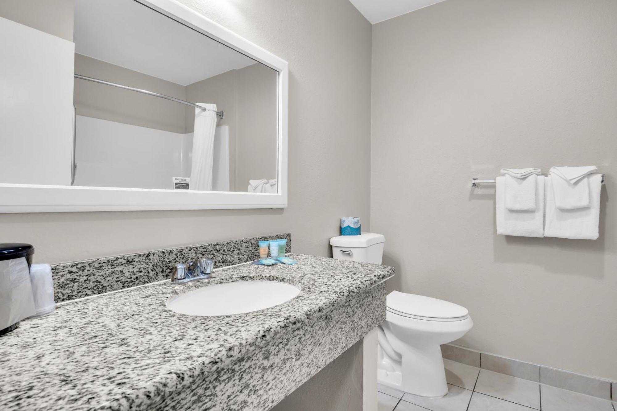 Bay Breeze Inn Seaside Luaran gambar